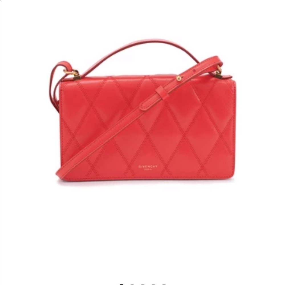 GV3 Givenchy Purse